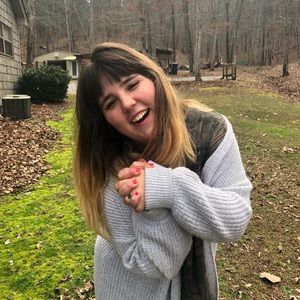 Meet your Posher, Faith anne